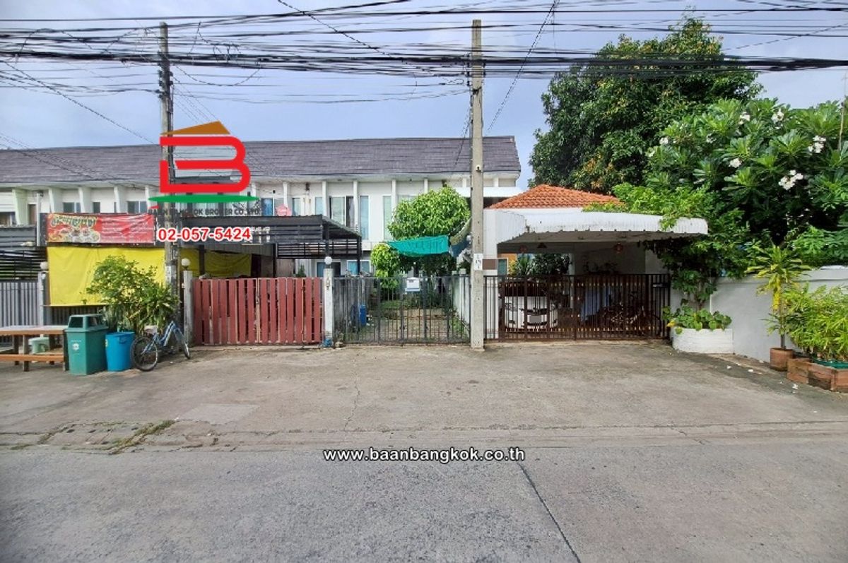 ขายทาวน์โฮมนวมินทร์ รามอินทรา : ทาวน์เฮาส์ นวมินทร์ 42 แยก 27 เนื้อที่ 26.6 ตร.ว ใกล้ชอคโกแลตวิลล์ แขวงคลองกุ่ม เขตบึงกุ่ม กรุงเทพมหานคร