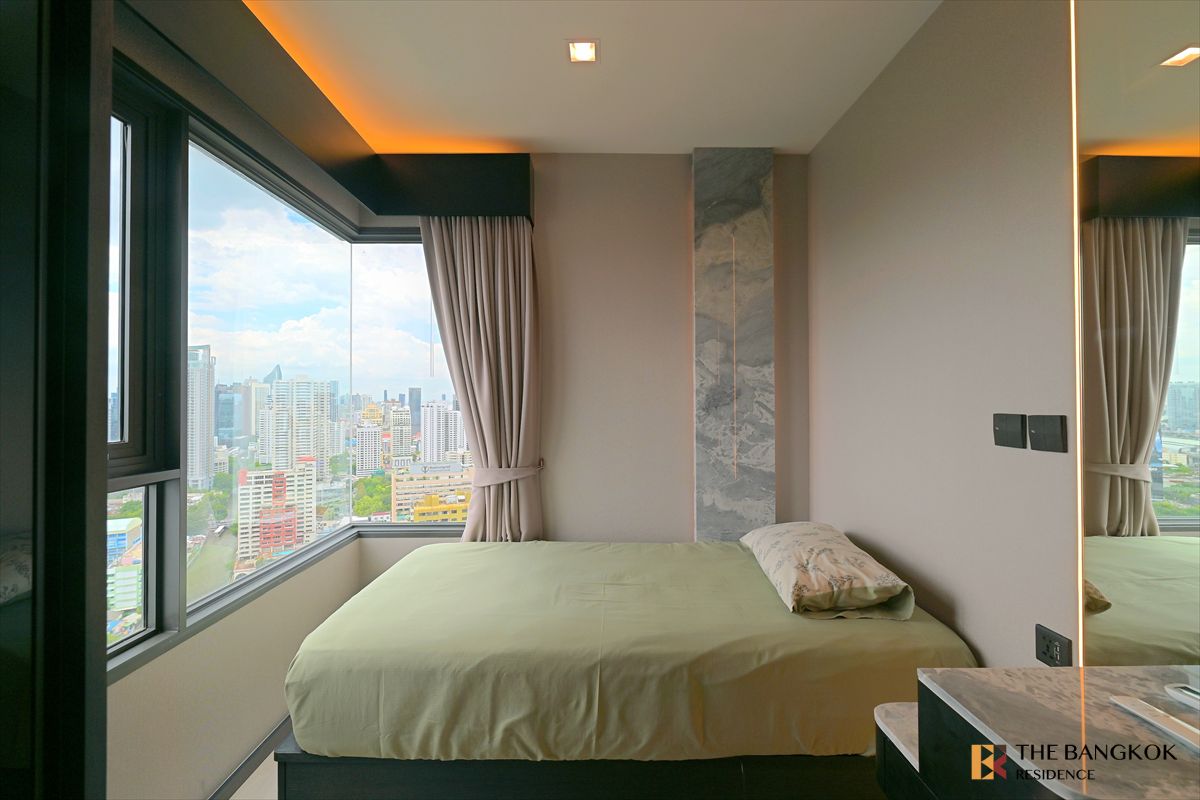 For RentCondoWitthayu, Chidlom, Langsuan, Ploenchit : Life One Wireless, new condo, luxury location on Wireless Road, near BTS Phloen Chit
