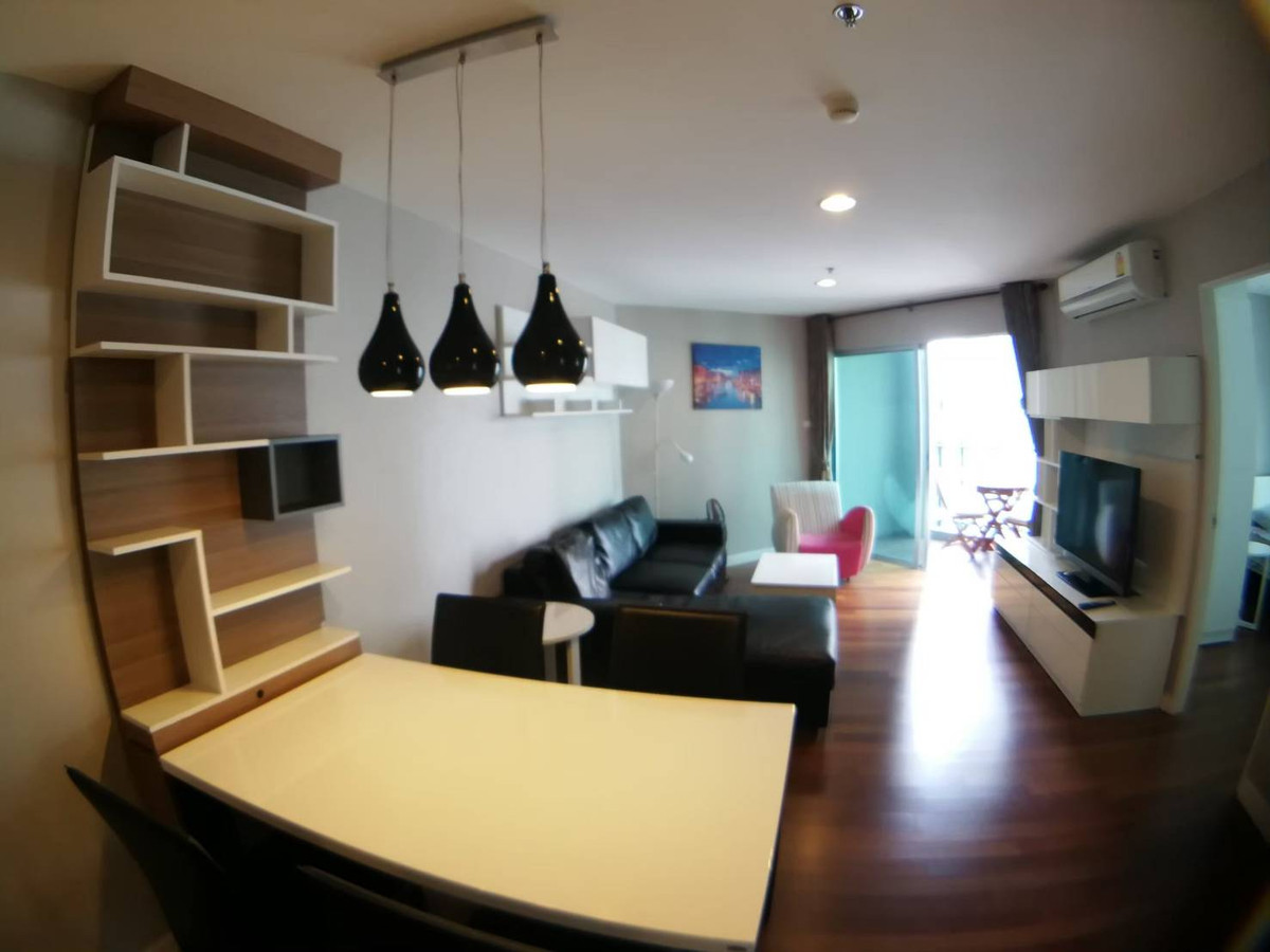 ให้เช่าคอนโดพระราม 9 เพชรบุรีตัดใหม่ RCA :   FOR RENT -- 2 BEDROOM 1 BATHROOM 59 SQ.M   -- READY TO MOVE IN -- CALL NOW 094-641-5974
