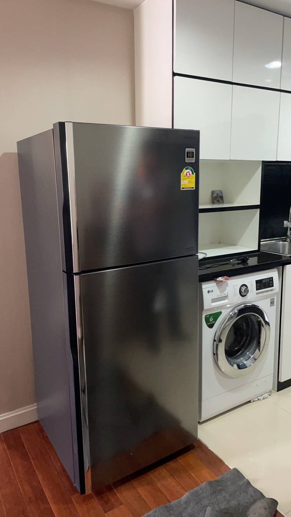 ให้เช่าคอนโดพระราม 9 เพชรบุรีตัดใหม่ RCA :   FOR RENT -- 2 BEDROOM 1 BATHROOM 59 SQ.M   -- READY TO MOVE IN -- CALL NOW 094-641-5974