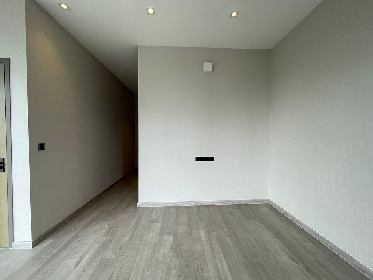 ขายบ้านพระราม 9 เพชรบุรีตัดใหม่ RCA : ขายอาร์เทล อโศก – พระราม 9 แบบบ้าน ARCHE ที่สุดแห่งความหรูหรา บ้านแฝด 3.5 ชั้น พร้อมสระว่ายน้ำส่วนตัวและลิฟต์ส่วนตัว โดดเด่นด้วยดีไซน์หรูหรา ทันสมัย และพื้นที่ใช้สอยที่กว้างขวาง เดินทางสะดวกสบาย ใกล้โรงเรียนนานาชาติและห้างสรรพสินค้า 