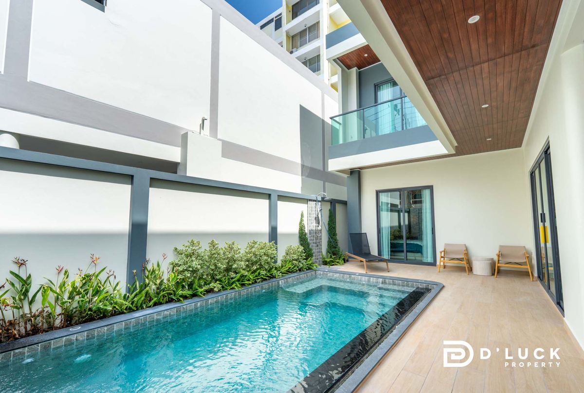 For SalePattaya, Bangsaen, Chonburi : Modern luxury pool villa, in the center of Pattaya, and investing in 4 bedrooms