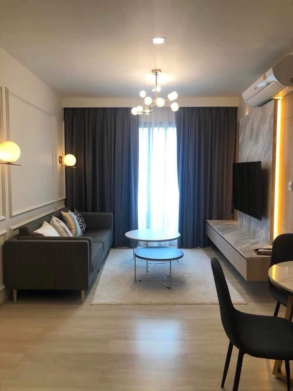 ให้เช่าคอนโดวิทยุ ชิดลม หลังสวน : For Rent📍life one wireless 🛀2 bed 2 bath📞0639399665
