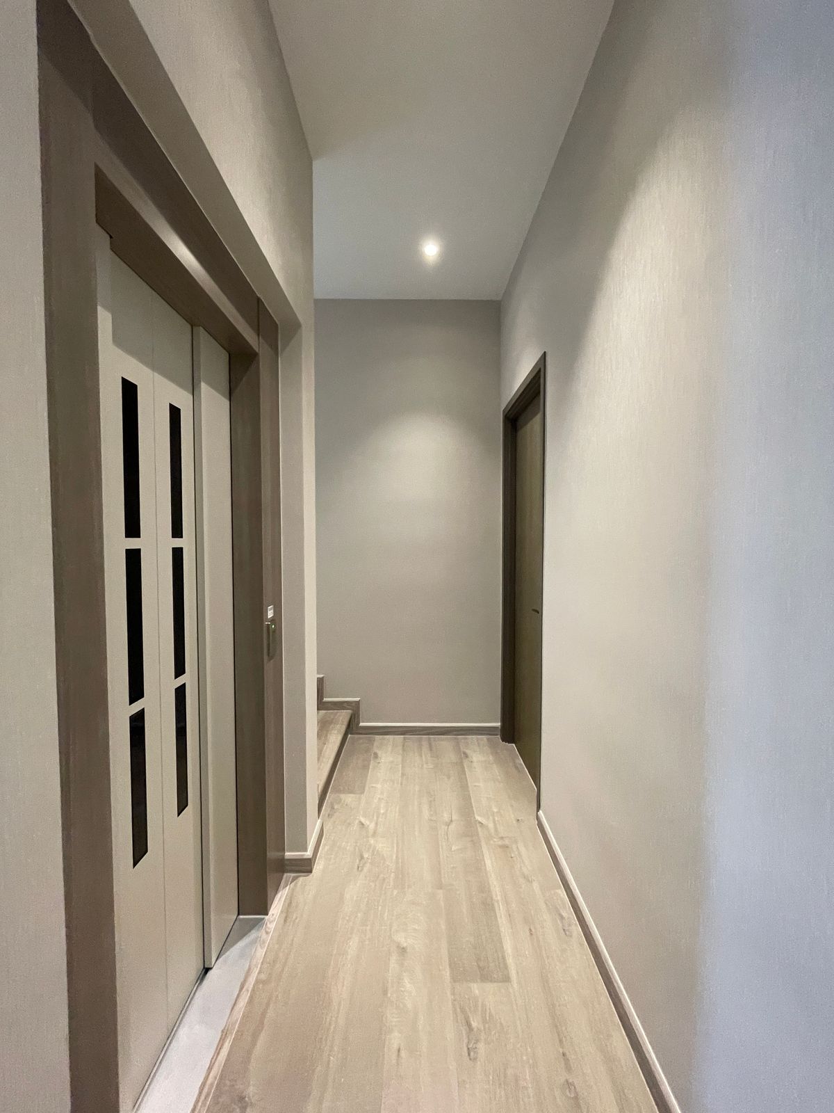 ขายบ้านพระราม 9 เพชรบุรีตัดใหม่ RCA : ขายอาร์เทล อโศก – พระราม 9 แบบบ้าน ARCHE ที่สุดแห่งความหรูหรา บ้านแฝด 3.5 ชั้น พร้อมสระว่ายน้ำส่วนตัวและลิฟต์ส่วนตัว โดดเด่นด้วยดีไซน์หรูหรา ทันสมัย และพื้นที่ใช้สอยที่กว้างขวาง เดินทางสะดวกสบาย ใกล้โรงเรียนนานาชาติและห้างสรรพสินค้า 