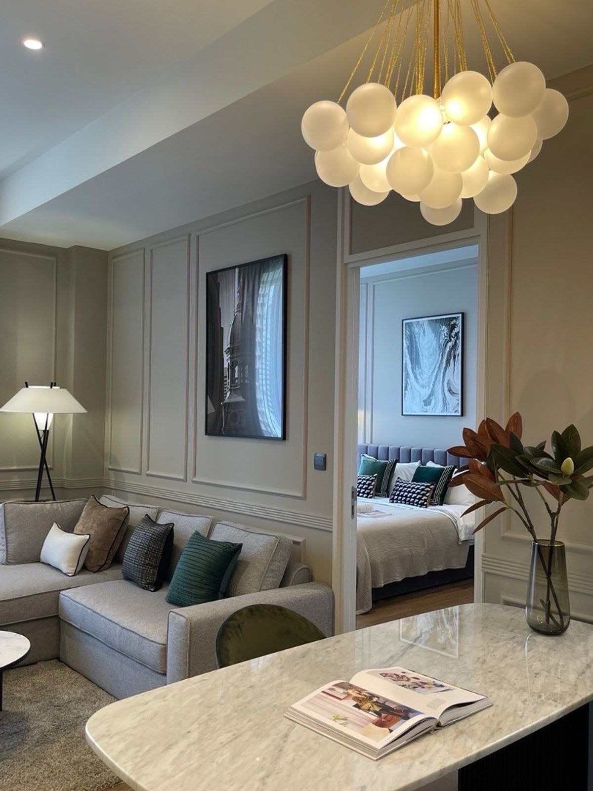 ขายคอนโดวิทยุ ชิดลม หลังสวน : 📢👇ขายพร้อมผู้เช่า ถึง มีนาคม 2569
เหมาะสำหรับนักลงทุน! ห้องพักเป็นที่ต้องการสูง ปล่อยเช่าง่าย อนุญาตให้เลี้ยงสัตว์ได้ ตั้งอยู่ในทำเลศักยภาพใจกลางกรุงเทพฯ  เหมาะสำหรับการลงทุนระยะยาวเพื่อเพิ่มมูลค่าทรัพย์สิน