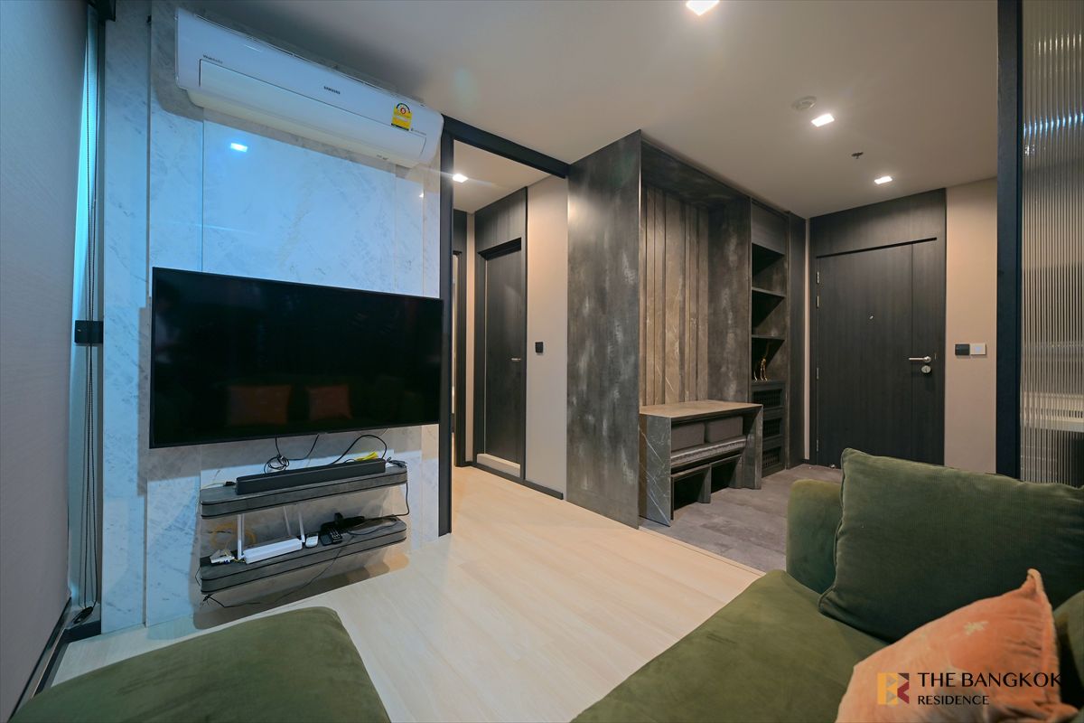 For RentCondoWitthayu, Chidlom, Langsuan, Ploenchit : Life One Wireless, new condo, luxury location on Wireless Road, near BTS Phloen Chit