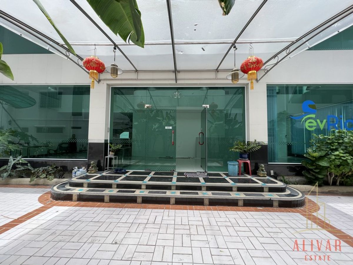 ให้เช่าอาคารพาณิชย์วงเวียนใหญ่ เจริญนคร : RB022623 ให้เช่า อาคารพาณิชย์ 4ชั้น พร้อมโกดัง เจริญนคร 34 (ว่าง เดือนสิงหา 2025)