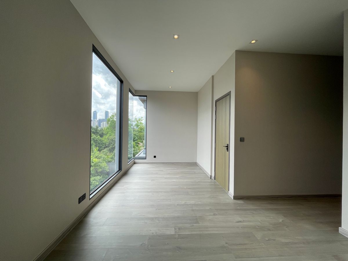 ขายบ้านพระราม 9 เพชรบุรีตัดใหม่ RCA : ขายอาร์เทล อโศก – พระราม 9 แบบบ้าน ARCHE ที่สุดแห่งความหรูหรา บ้านแฝด 3.5 ชั้น พร้อมสระว่ายน้ำส่วนตัวและลิฟต์ส่วนตัว โดดเด่นด้วยดีไซน์หรูหรา ทันสมัย และพื้นที่ใช้สอยที่กว้างขวาง เดินทางสะดวกสบาย ใกล้โรงเรียนนานาชาติและห้างสรรพสินค้า 