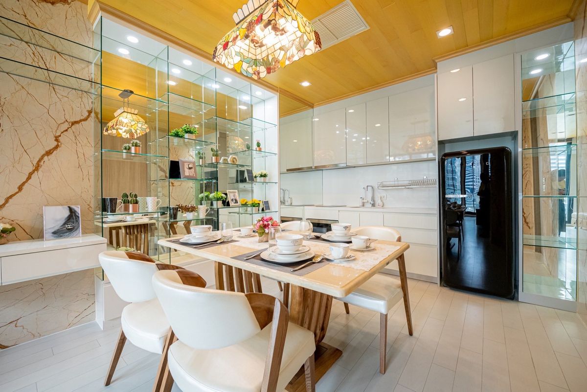ให้เช่าคอนโดวิทยุ ชิดลม หลังสวน : ▲Noble Ploenchit ▲ | 50k | 56 sq.m | 1 Bedroom 1Bathroom | Fully Furnished