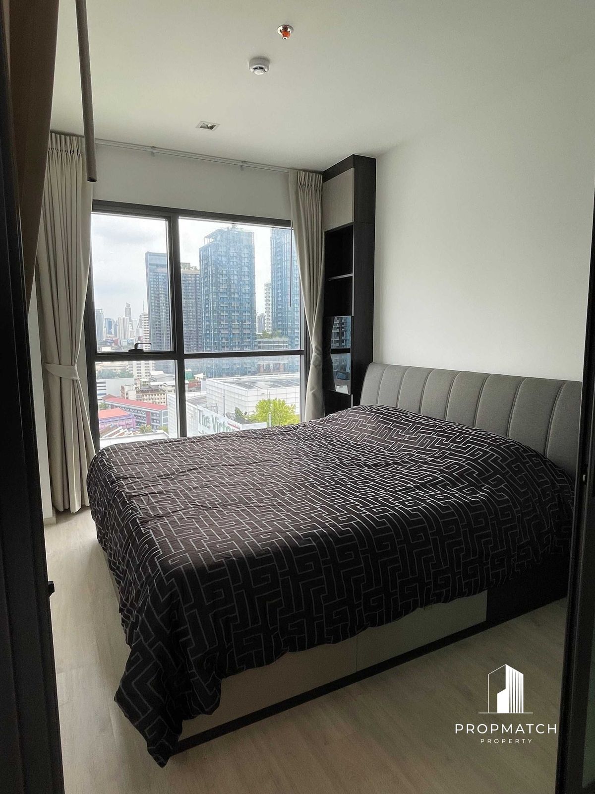ขายคอนโดราชเทวี พญาไท : 🔥ขายด่วน ใจกลางอนุสาวรีย์🔥คอนโด Rhythm Rangnam (1 bed 35 sqm) เพียง 6.89 MB เท่านั้น‼️ Tel.093-9796392