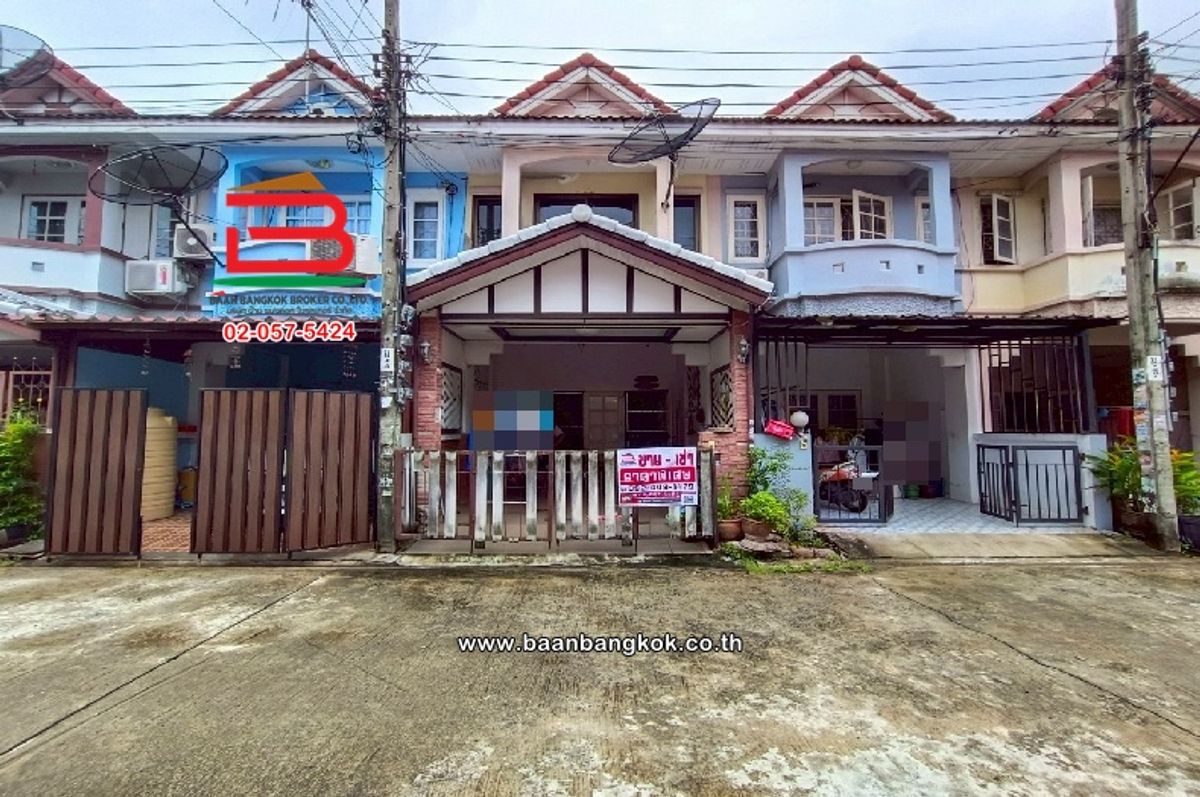 ขายทาวน์โฮมมีนบุรี-ร่มเกล้า : ทาวน์เฮาส์ หมู่บ้าน เมืองทรัพย์ธานี เนื้อที่ 16 ตร.ว เลียบคลองสอง 25 แขวงสามวาตะวันตก เขตคลองสามวา กรุงเทพมหานคร