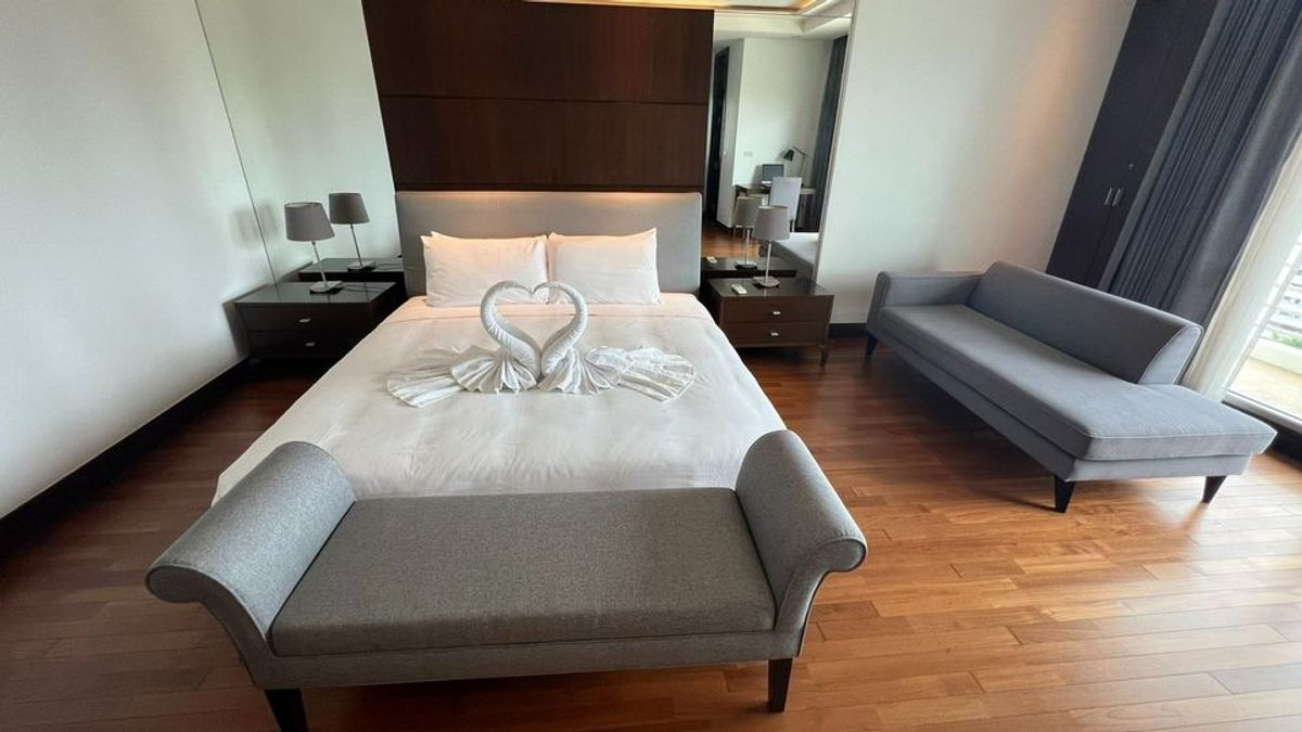 For RentCondoWitthayu, Chidlom, Langsuan, Ploenchit : Royal Residence Park LSIR0146