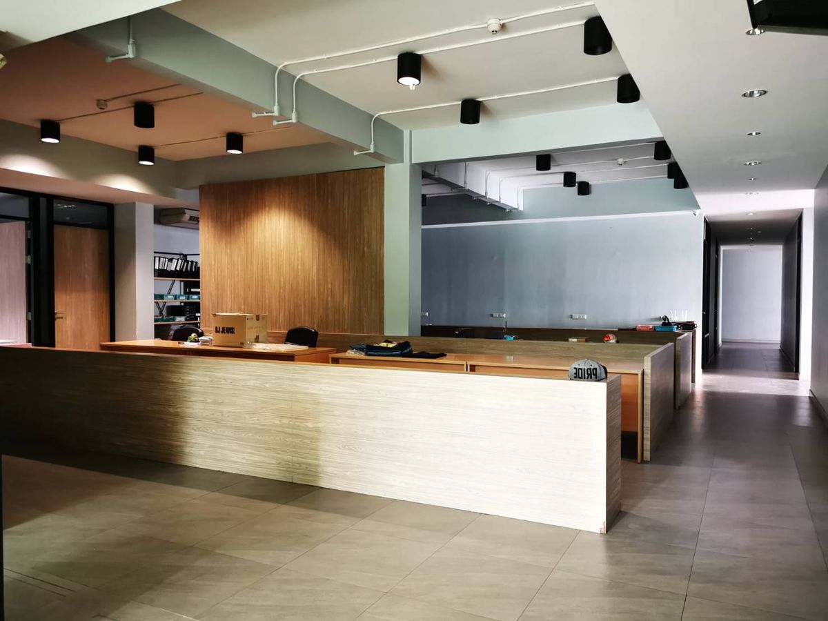 ขายโรงงานอ่อนนุช อุดมสุข : ขายโกดังพร้อมอาคารสำนักงาน ติดถนนอ่อนนุช 49 โอกาสดีสำหรับนักลงทุน!