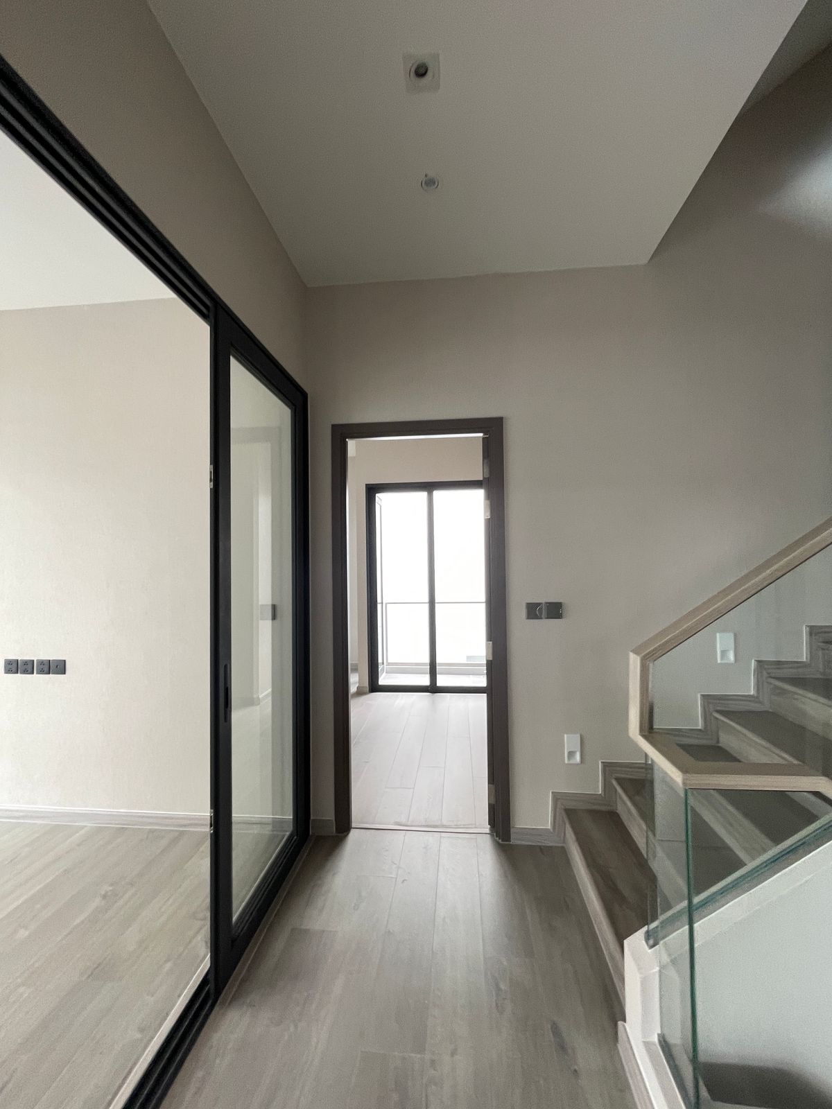 ขายบ้านพระราม 9 เพชรบุรีตัดใหม่ RCA : ขายบ้านAPEX (เอ-เพ็กซ์) อาร์เทล อโศก – พระราม 9 บ้านเดี่ยว 3.5 ชั้น พร้อมสระว่ายน้ำส่วนตัวและลิฟต์ ทำเลทองพระราม 9 ตอบโจทย์ทุกไลฟ์สไตล์ครอบครัวใหญ่ รายล้อมด้วยสิ่งอำนวยความสะดวกครบครัน