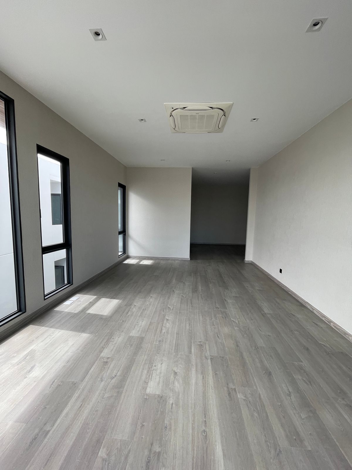 ขายบ้านพระราม 9 เพชรบุรีตัดใหม่ RCA : ขายบ้านAPEX (เอ-เพ็กซ์) อาร์เทล อโศก – พระราม 9 บ้านเดี่ยว 3.5 ชั้น พร้อมสระว่ายน้ำส่วนตัวและลิฟต์ ทำเลทองพระราม 9 ตอบโจทย์ทุกไลฟ์สไตล์ครอบครัวใหญ่ รายล้อมด้วยสิ่งอำนวยความสะดวกครบครัน