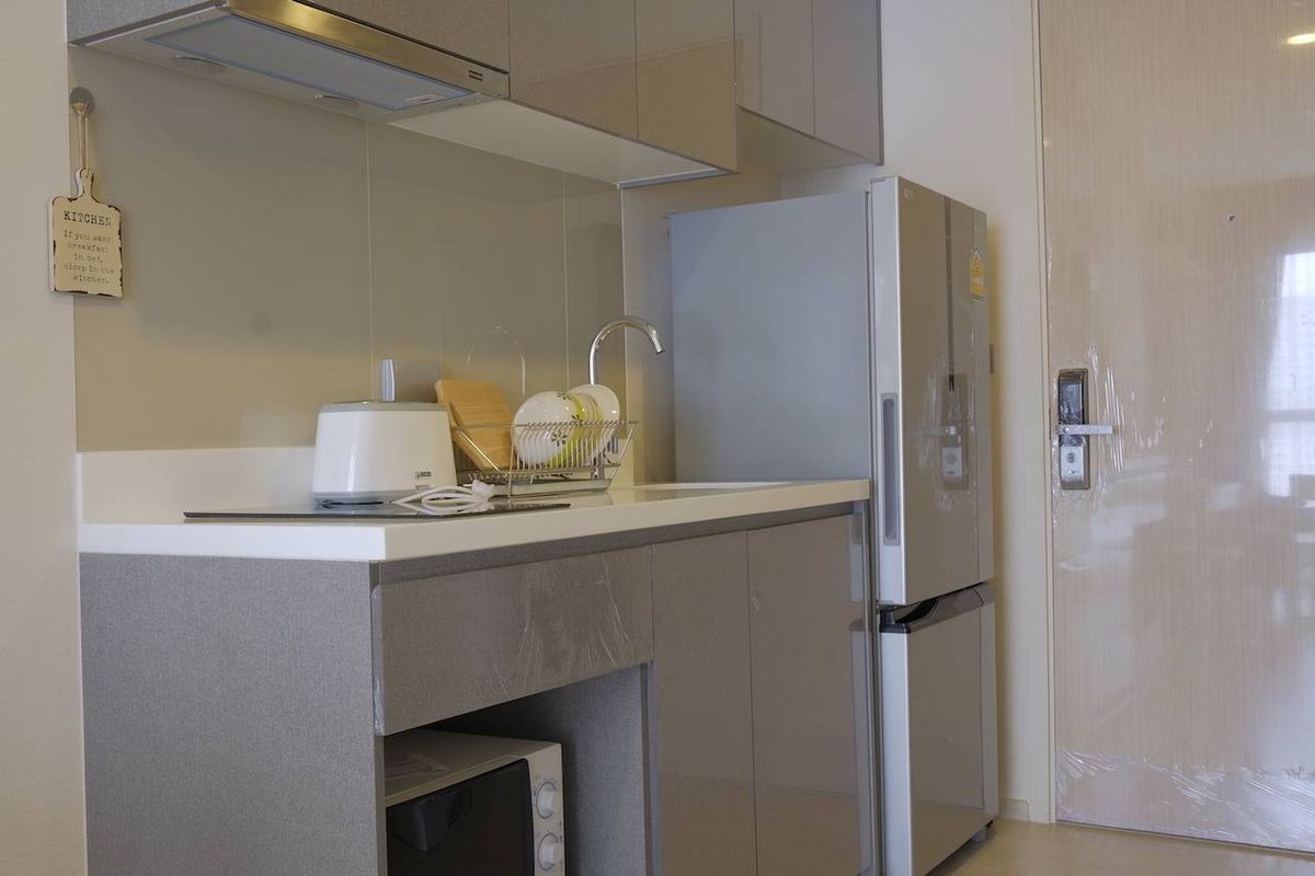 For RentCondoRama9, Petchburi, RCA : !! Beautiful room for rent RHYTHM Asoke 2 near MRT Rama 9