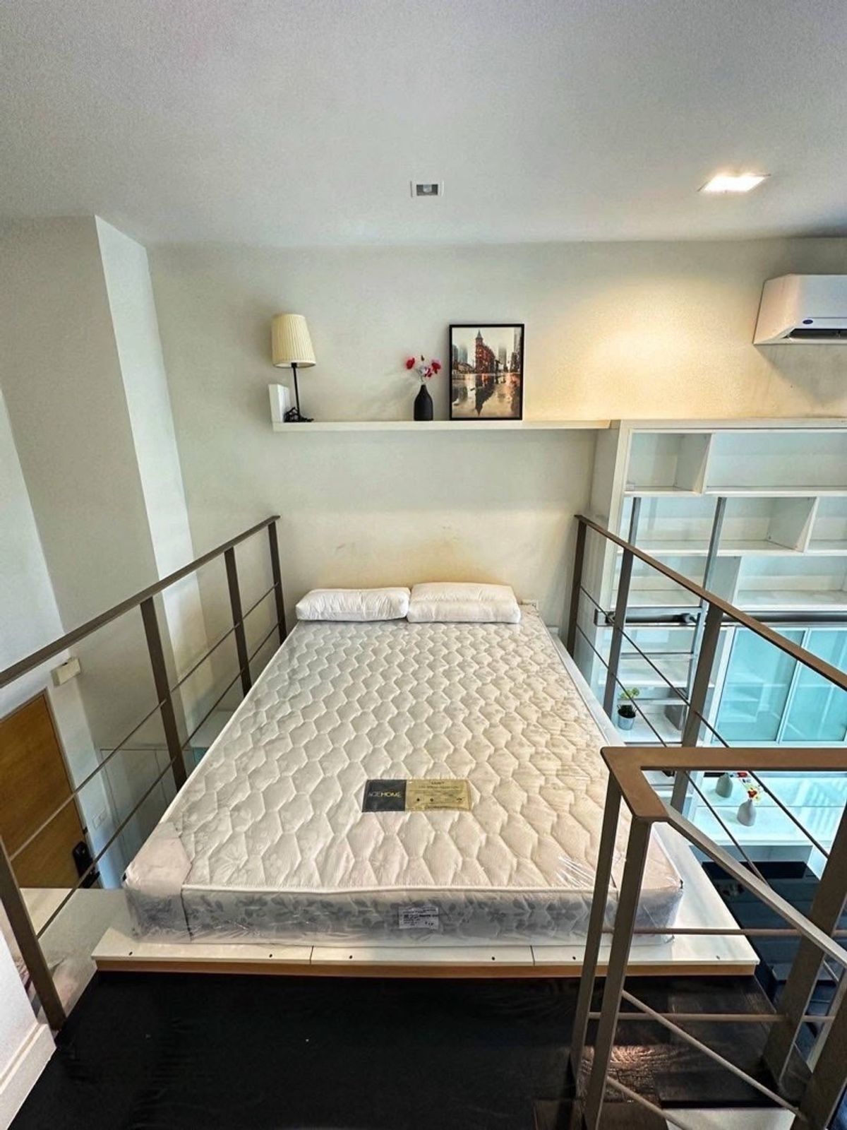 ให้เช่าคอนโดสุขุมวิท อโศก ทองหล่อ : For Rent : Ideo Morph 38
BTS ThongLor - 2 story 1 bedroom 
( 35 Sqm , 4th Floor ) 
