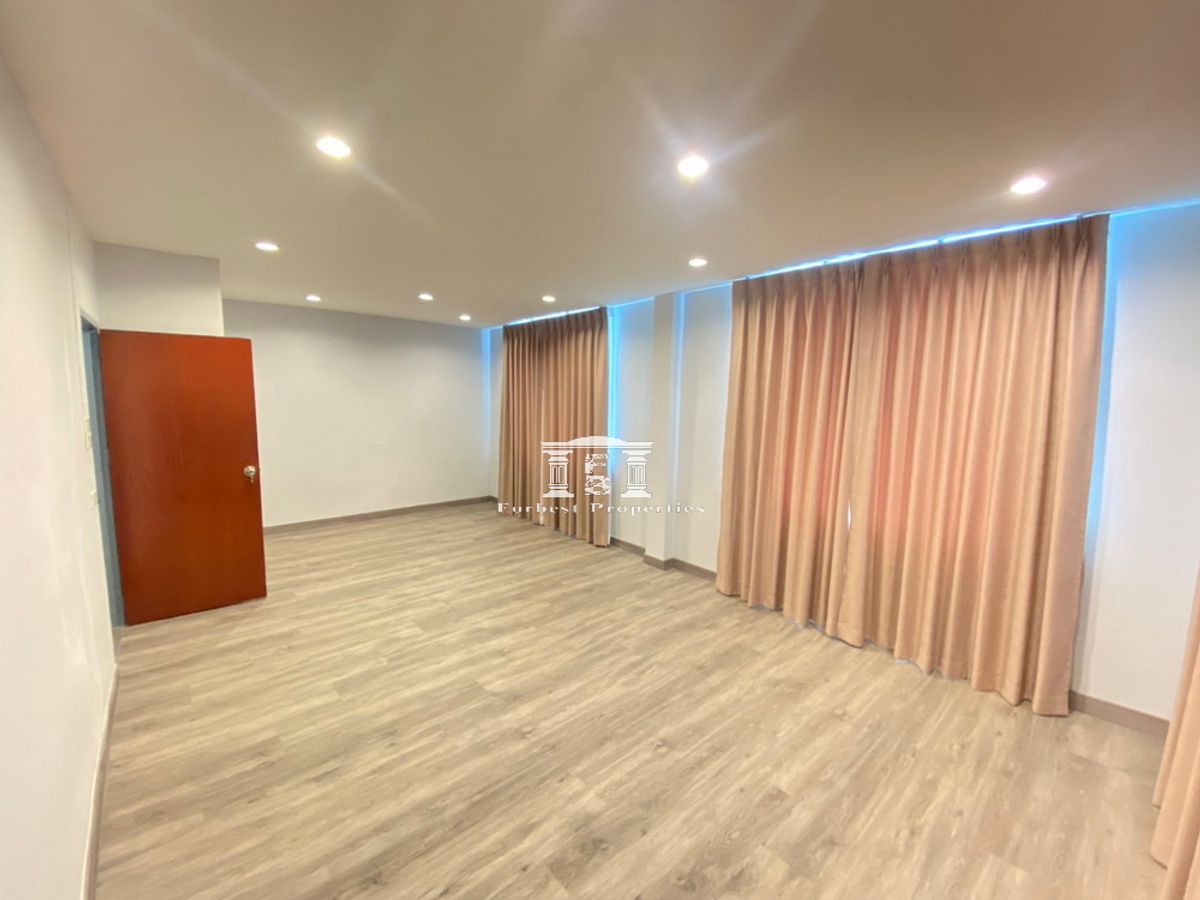 For SalePattanakan, Srinakarin : ✨ Sole Agent * 🏡 3 -story twin house, Srinakarin Grand Mansion Project, near MRT Sri Nuch, only 1 km.