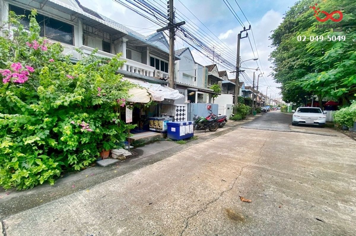 ขายทาวน์โฮมโชคชัย4 ลาดพร้าว71 : ขายทาวน์เฮ้าส์ 2 ชั้น ซอยลาดพร้าววังหิน 76 ลาดพร้าว 