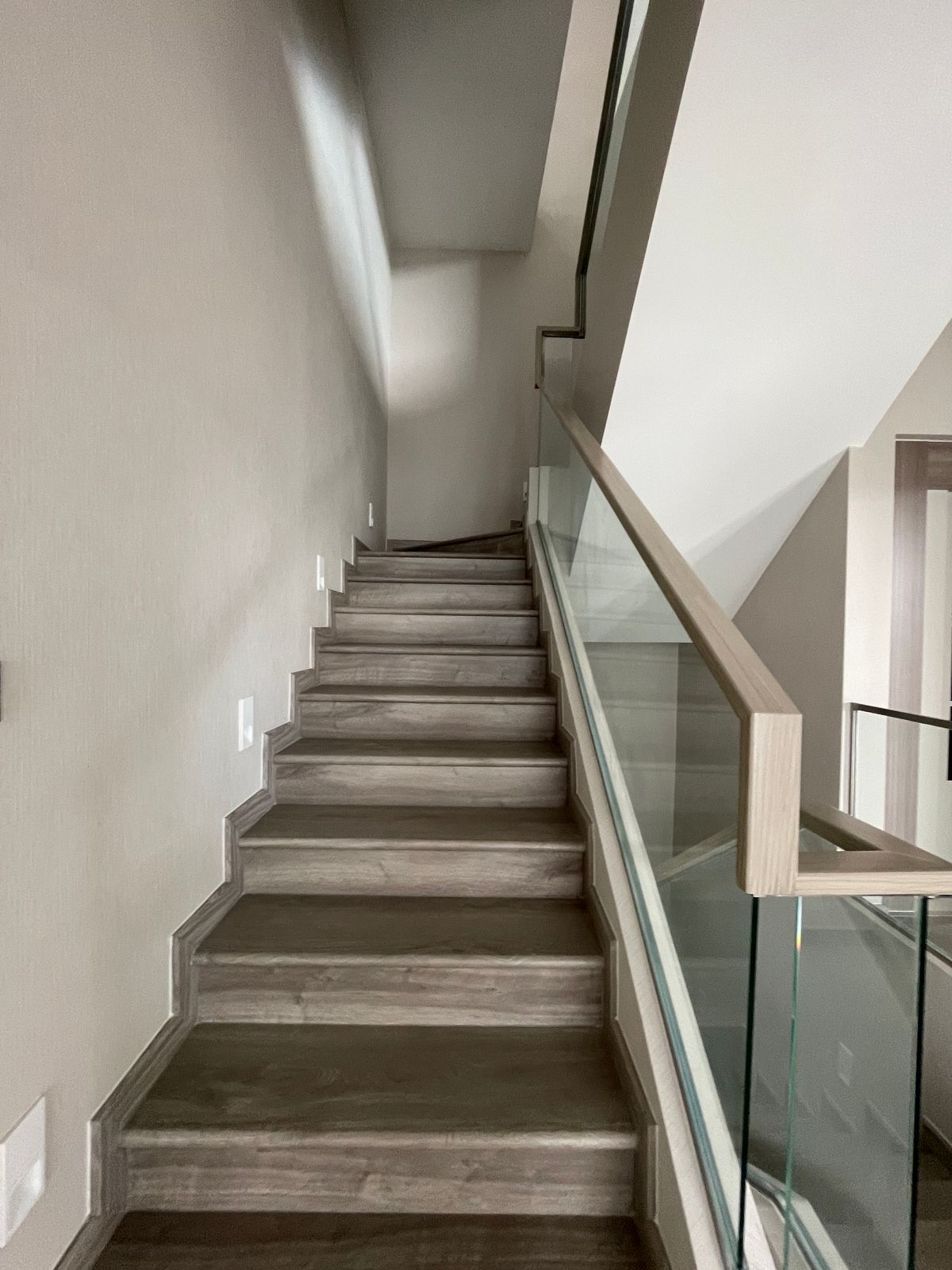 ขายบ้านพระราม 9 เพชรบุรีตัดใหม่ RCA : ขายบ้านAPEX (เอ-เพ็กซ์) อาร์เทล อโศก – พระราม 9 บ้านเดี่ยว 3.5 ชั้น พร้อมสระว่ายน้ำส่วนตัวและลิฟต์ ทำเลทองพระราม 9 ตอบโจทย์ทุกไลฟ์สไตล์ครอบครัวใหญ่ รายล้อมด้วยสิ่งอำนวยความสะดวกครบครัน