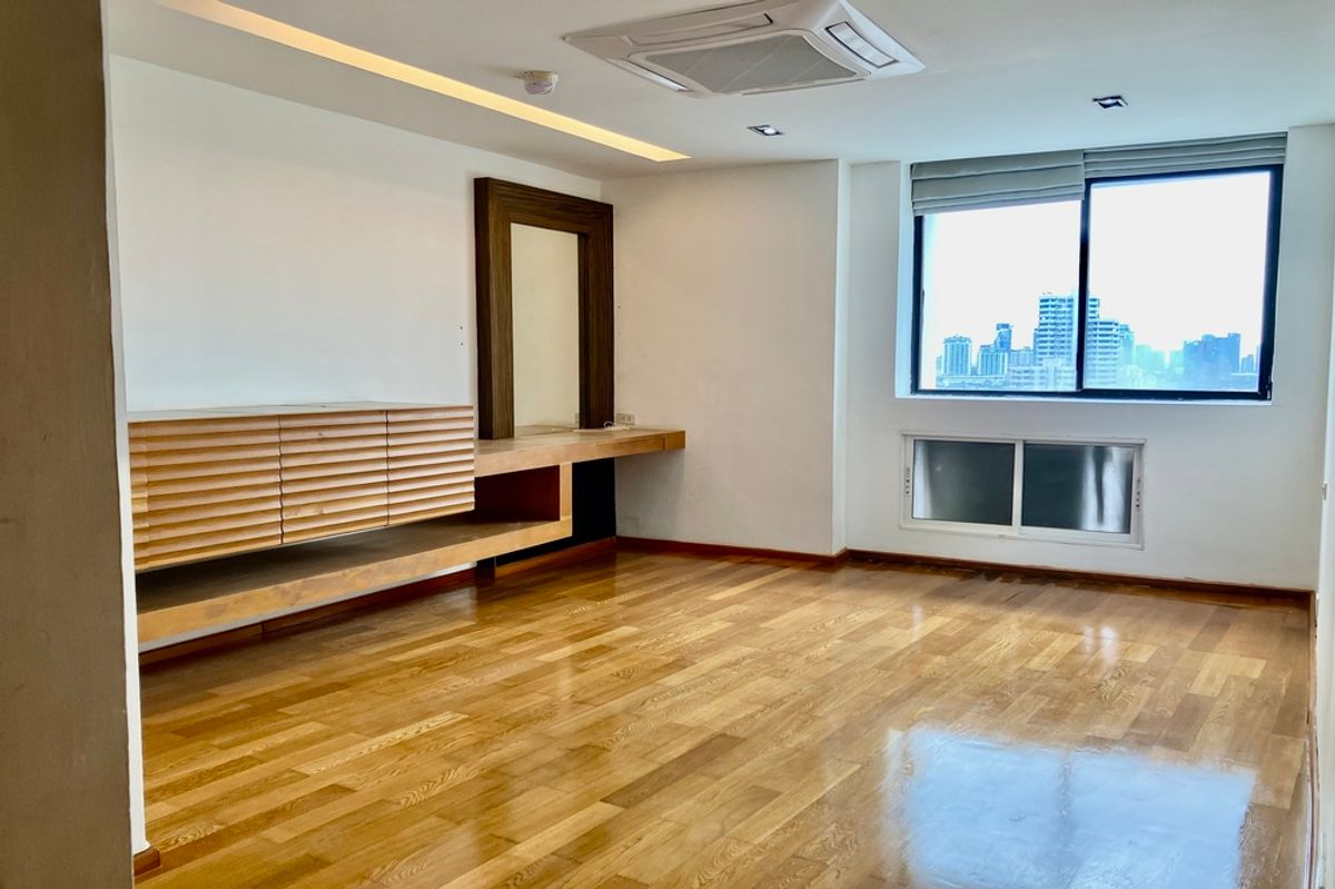 For SaleCondoSukhumvit, Asoke, Thonglor : 🔥 For Sale !!🔥 Code C20230202264..........The President Park Park View Towers, 3 bedroom, 3 bathroom, high floor 22++, Partly Furnished, Special Deal!!📣📣