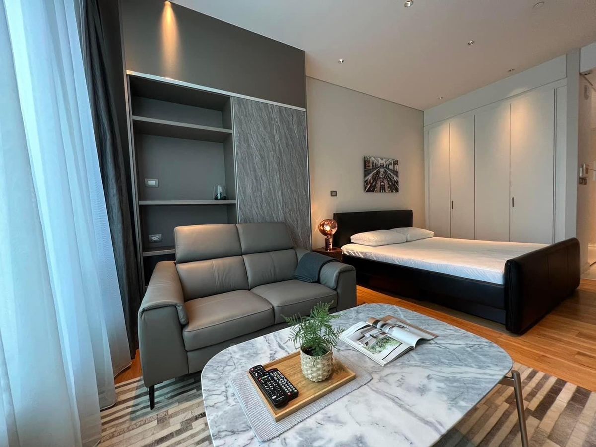 For RentCondoWitthayu, Chidlom, Langsuan, Ploenchit : Sindhorn Residence LSIR0155