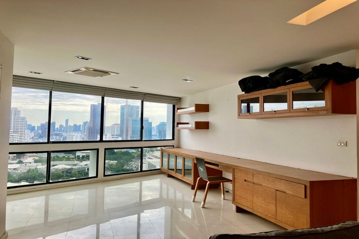 For SaleCondoSukhumvit, Asoke, Thonglor : 🔥 For Sale !!🔥 Code C20230202264..........The President Park Park View Towers, 3 bedroom, 3 bathroom, high floor 22++, Partly Furnished, Special Deal!!📣📣