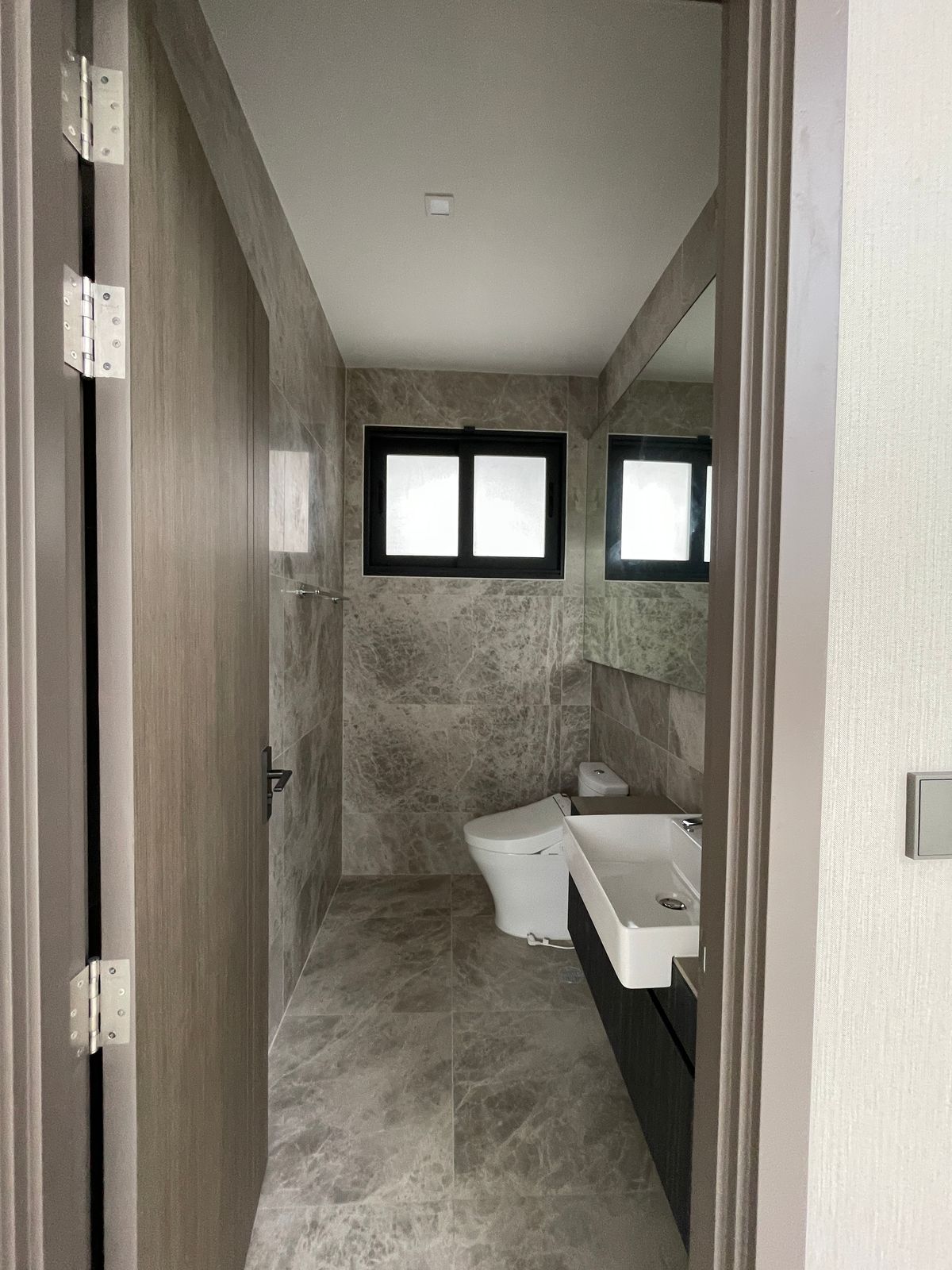 ขายบ้านพระราม 9 เพชรบุรีตัดใหม่ RCA : ขายบ้านAPEX (เอ-เพ็กซ์) อาร์เทล อโศก – พระราม 9 บ้านเดี่ยว 3.5 ชั้น พร้อมสระว่ายน้ำส่วนตัวและลิฟต์ ทำเลทองพระราม 9 ตอบโจทย์ทุกไลฟ์สไตล์ครอบครัวใหญ่ รายล้อมด้วยสิ่งอำนวยความสะดวกครบครัน