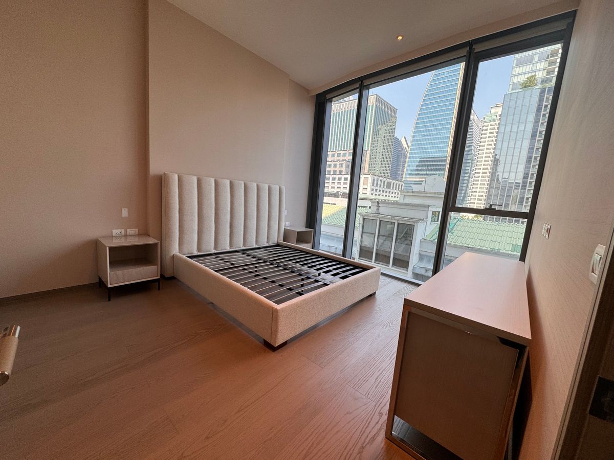For RentCondoWitthayu, Chidlom, Langsuan, Ploenchit : Royal Residence Park LSIR0152