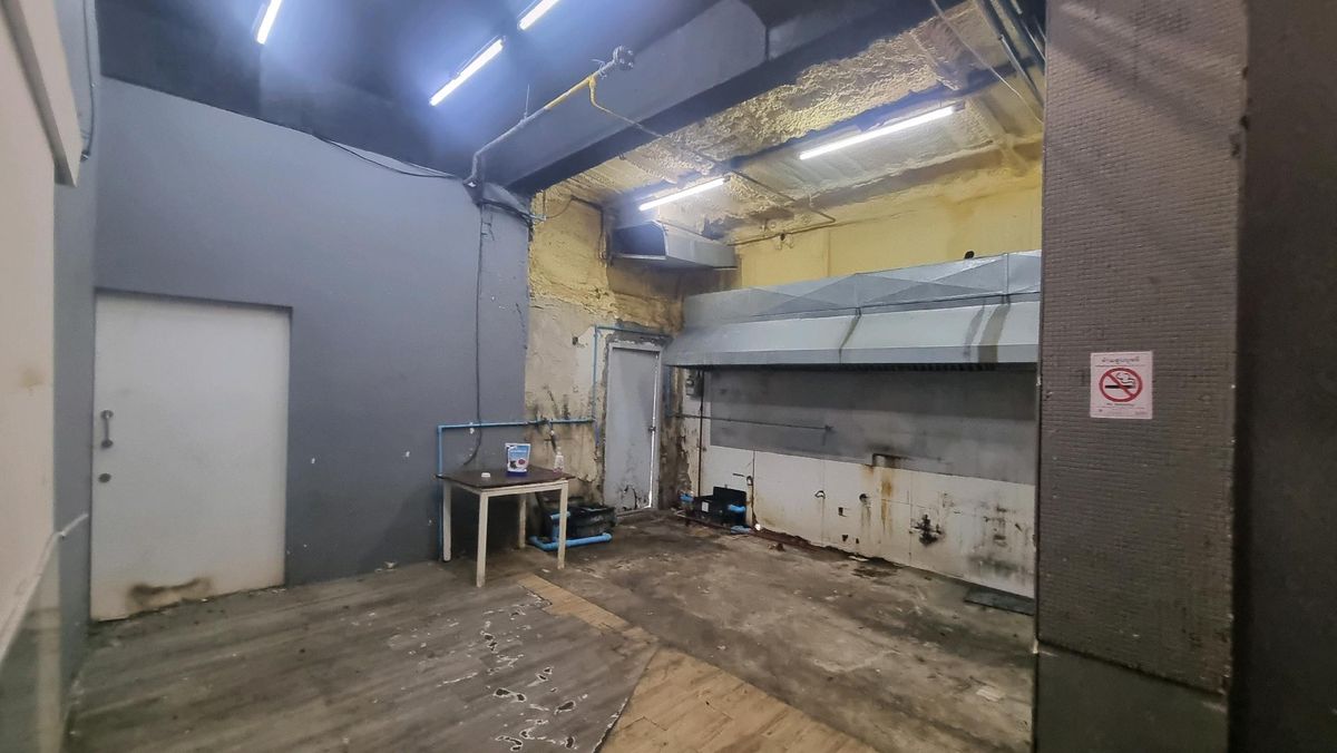 For RentRetail SpaceSukhumvit, Asoke, Thonglor : Retail Space for Rent – ThonglorPrime location with excellent visibility.Ideal for a bar & restaurant, café, showroom, or any legal business
