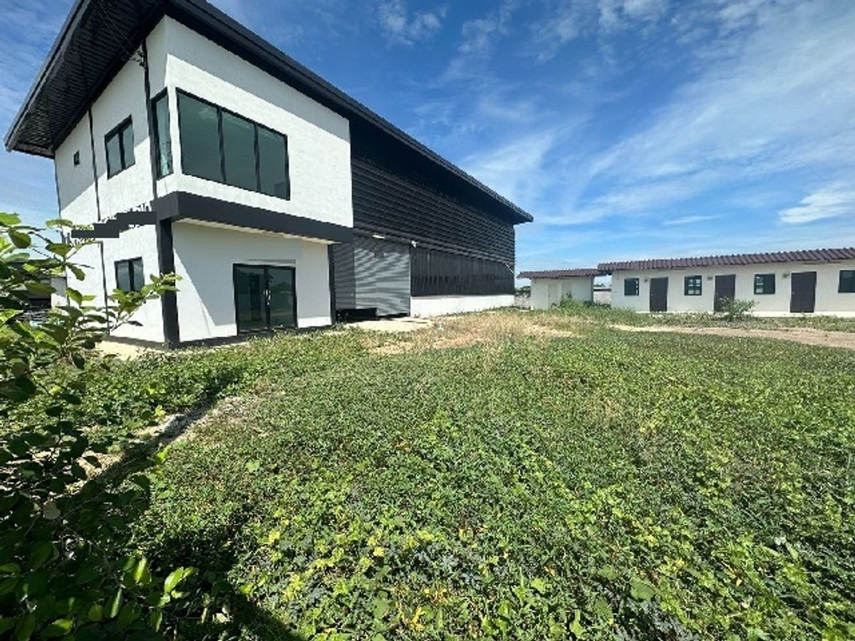 For RentWarehousePathum Thani,Rangsit, Thammasat : New condition, Lat Lum Kaeo, Pathum Thani, Pathum Thani Road-Bang Len Rent a warehouse with 1 rai of land, ready to use, large warehouse .9 sleeping 4 water