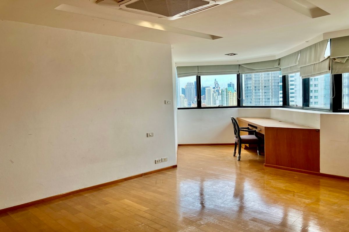 For SaleCondoSukhumvit, Asoke, Thonglor : 🔥 For Sale !!🔥 Code C20230202264..........The President Park Park View Towers, 3 bedroom, 3 bathroom, high floor 22++, Partly Furnished, Special Deal!!📣📣