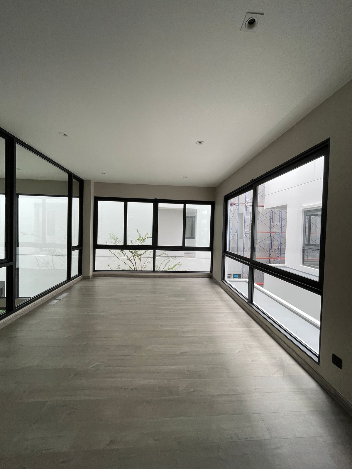 ขายบ้านพระราม 9 เพชรบุรีตัดใหม่ RCA : ขายบ้านAPEX (เอ-เพ็กซ์) อาร์เทล อโศก – พระราม 9 บ้านเดี่ยว 3.5 ชั้น พร้อมสระว่ายน้ำส่วนตัวและลิฟต์ ทำเลทองพระราม 9 ตอบโจทย์ทุกไลฟ์สไตล์ครอบครัวใหญ่ รายล้อมด้วยสิ่งอำนวยความสะดวกครบครัน