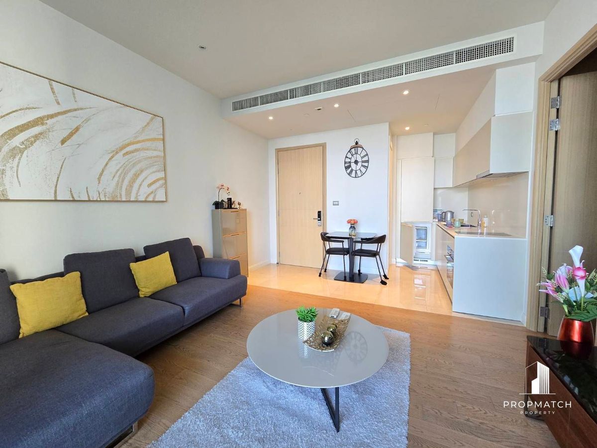 For RentCondoWongwianyai, Charoennakor : ✨flash deal ✨Magnolias Waterfront Residences (1Bed1bath60SQM). Completely decorated !! Only 60,000 baht per month Tel.0981315848 @Propmatch