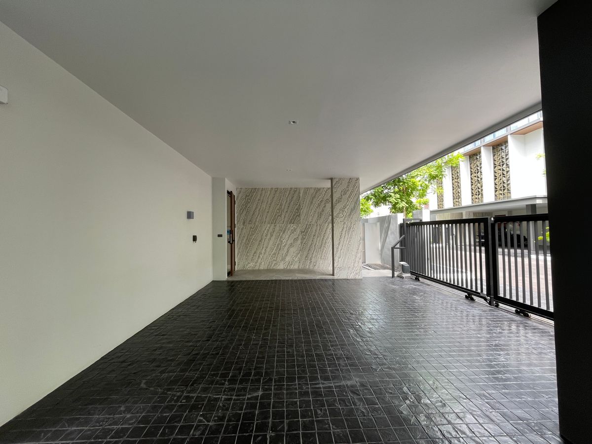 ขายบ้านพระราม 9 เพชรบุรีตัดใหม่ RCA : ขายบ้านAPEX (เอ-เพ็กซ์) อาร์เทล อโศก – พระราม 9 บ้านเดี่ยว 3.5 ชั้น พร้อมสระว่ายน้ำส่วนตัวและลิฟต์ ทำเลทองพระราม 9 ตอบโจทย์ทุกไลฟ์สไตล์ครอบครัวใหญ่ รายล้อมด้วยสิ่งอำนวยความสะดวกครบครัน