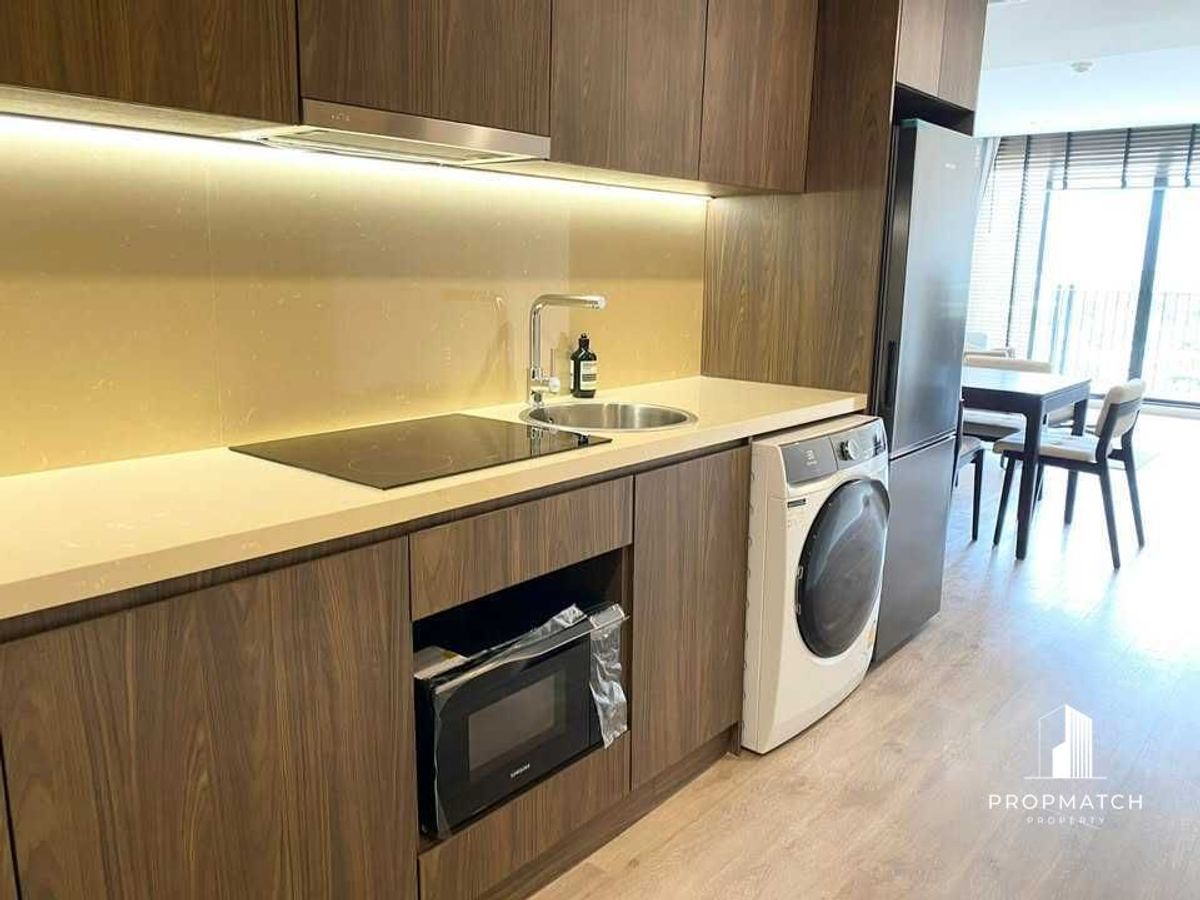 ขายคอนโดวิทยุ ชิดลม หลังสวน : ✨Flash Deal ✨Noble Above Wireless-Ruamrudee(2Bed2Bath90.53SQM.) พร้อมอยู่ ! เพียง 13,990,000 บาท Tel.0981315848 @propmatch