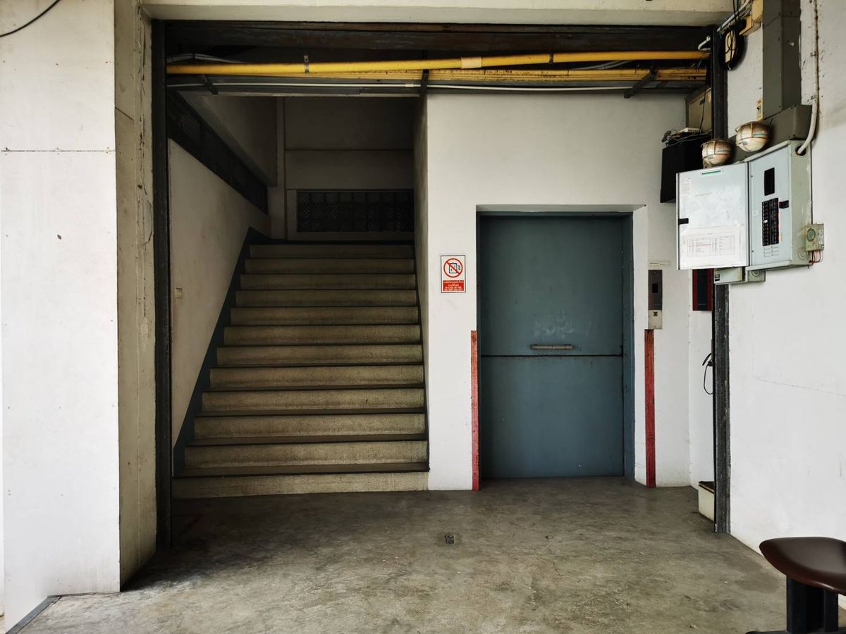 ขายโรงงานอ่อนนุช อุดมสุข : ขายโกดังพร้อมอาคารสำนักงาน ติดถนนอ่อนนุช 49 โอกาสดีสำหรับนักลงทุน!