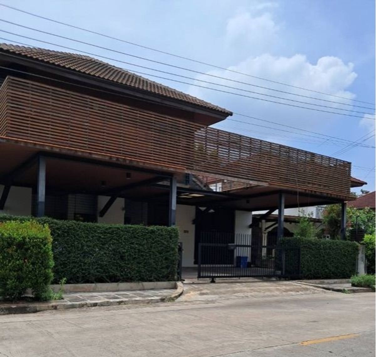 ขายบ้านมีนบุรี-ร่มเกล้า : 76ตรว 3นอน3น้ำ บ้านเดี่ยว 2 ชั้น ซื่อตรง สุวินทวงศ์