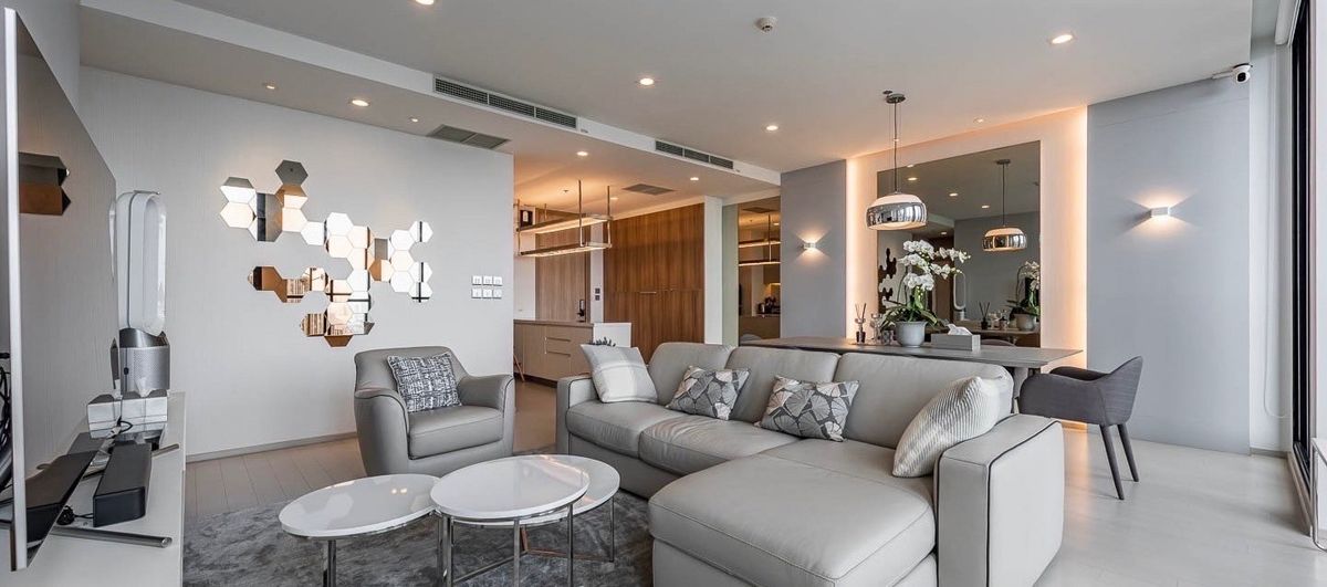 ขายคอนโดวิทยุ ชิดลม หลังสวน : ● Noble Ploenchit ● | For Sell 43 MB | 120.60 sq.m | Penthouse 2 Bedrooms 2 Bathrooms