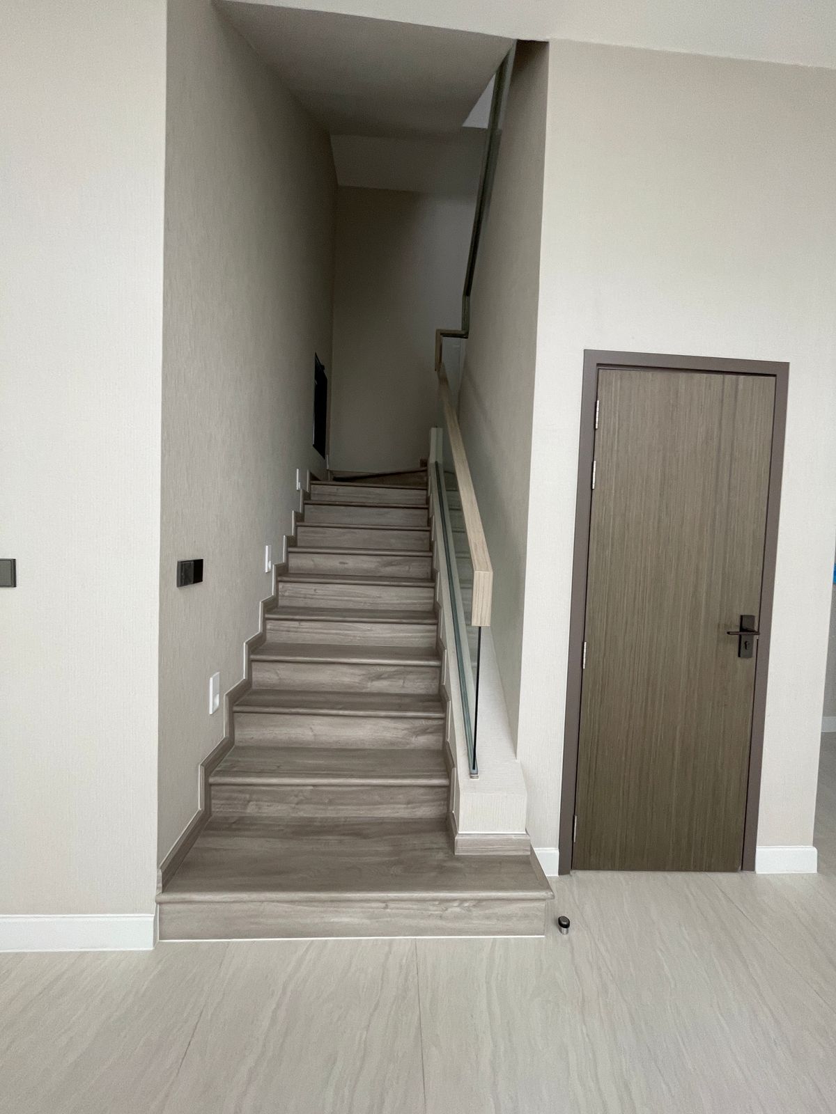 ขายบ้านพระราม 9 เพชรบุรีตัดใหม่ RCA : ขายบ้านAPEX (เอ-เพ็กซ์) อาร์เทล อโศก – พระราม 9 บ้านเดี่ยว 3.5 ชั้น พร้อมสระว่ายน้ำส่วนตัวและลิฟต์ ทำเลทองพระราม 9 ตอบโจทย์ทุกไลฟ์สไตล์ครอบครัวใหญ่ รายล้อมด้วยสิ่งอำนวยความสะดวกครบครัน