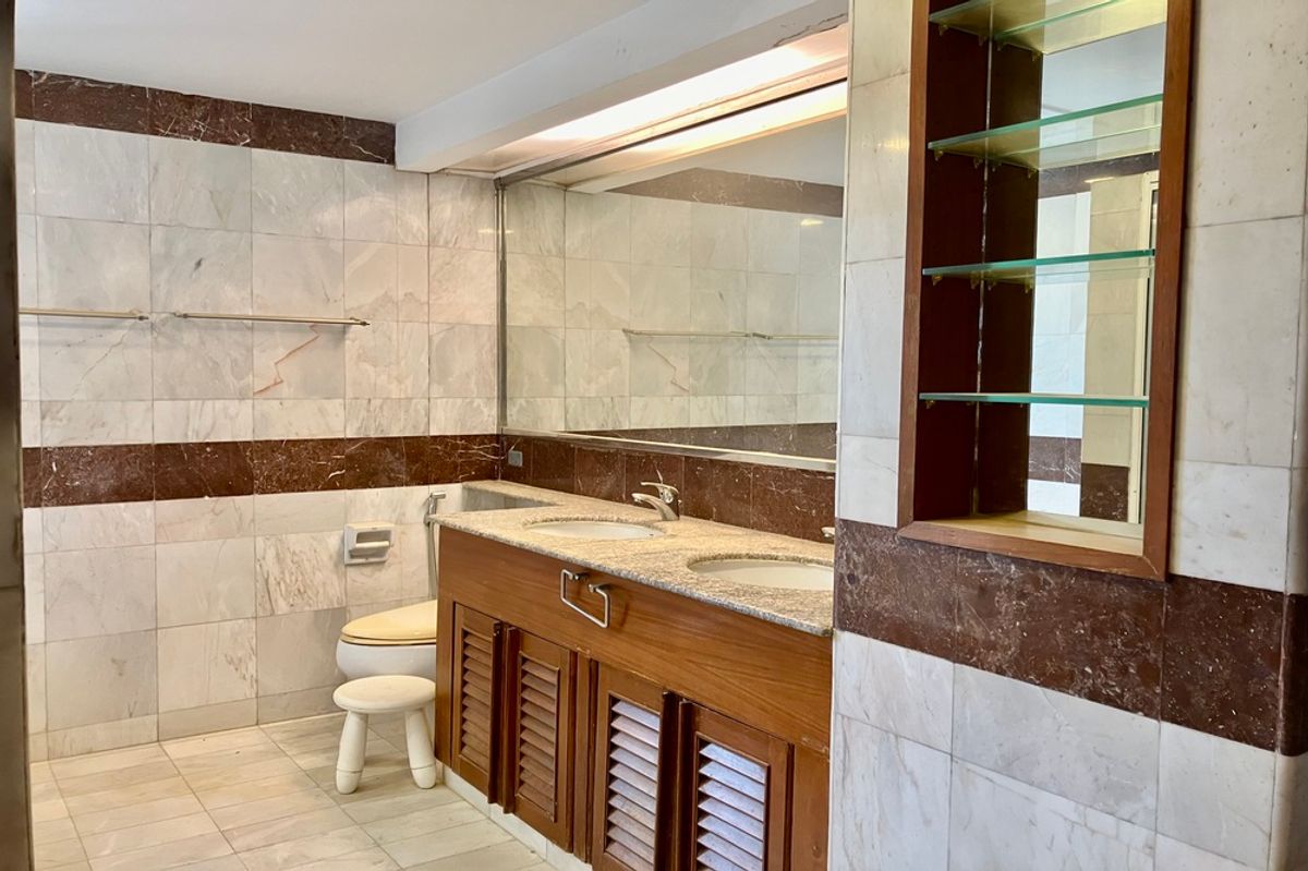 For SaleCondoSukhumvit, Asoke, Thonglor : 🔥 For Sale !!🔥 Code C20230202264..........The President Park Park View Towers, 3 bedroom, 3 bathroom, high floor 22++, Partly Furnished, Special Deal!!📣📣