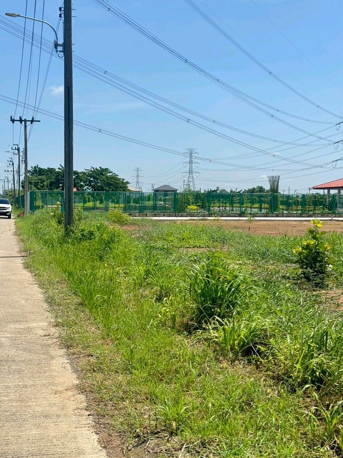 ขายที่ดินมีนบุรี-ร่มเกล้า : ขายที่ดินหนองจอกซอยเลียบวารี 21 ทำเลทองสวยมาก