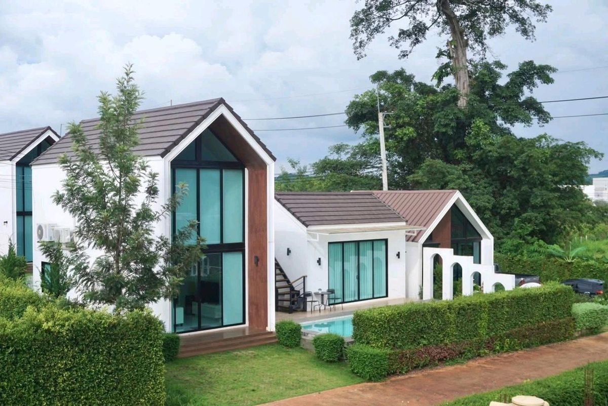 ขายบ้านปากช่อง เขาใหญ่ : ขาย #บ้านเดี่ยว The Everest Khaoyai พูลวิลล่า เขาใหญ่ 📞066-165-9828 สระว่ายน้ำขนาดใหญ่ บ้านสวย ใหม่ หลังใหญ่ เจ้าของไม่เคยเข้าอยู่ #แปลงมุม #เขาใหญ่