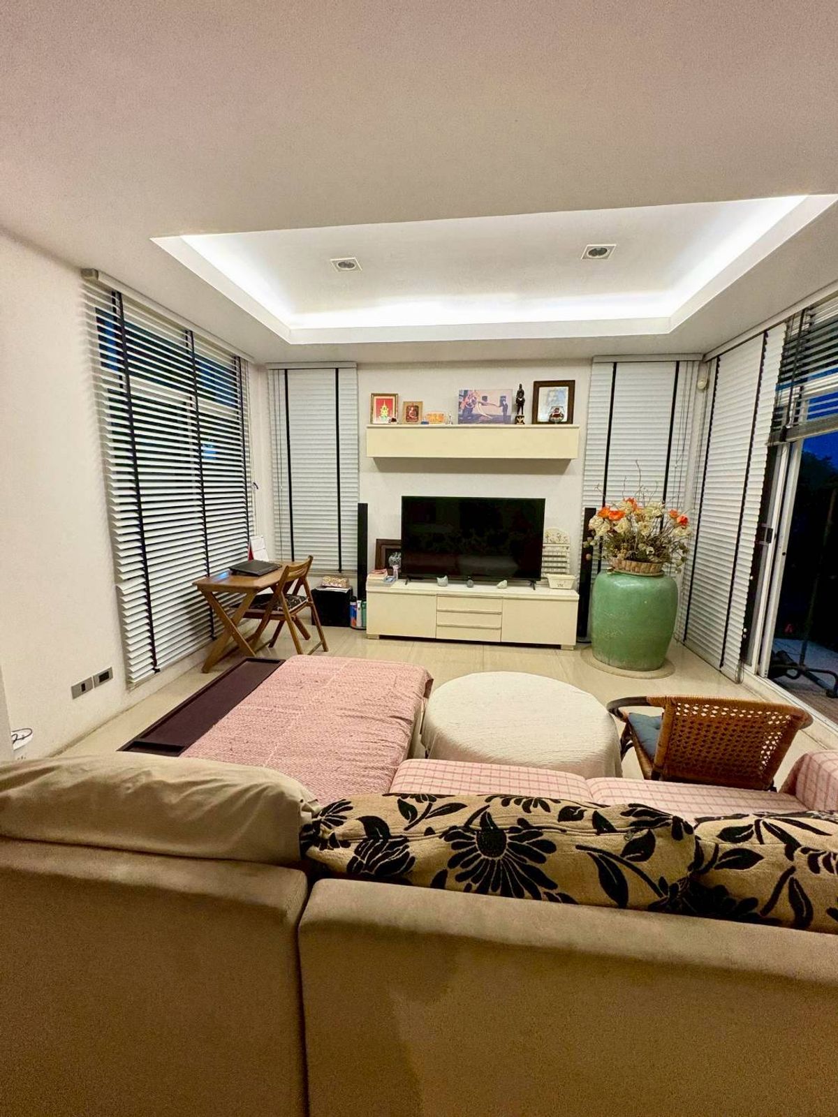ขายบ้านสุขุมวิท อโศก ทองหล่อ : ● บ้านเดี่ยวเอกมัย ซอย 10 ● บ้านเดี่ยว 2 ชั้น | 3 ห้องนอน 4 ห้องน้ำ | 352 ตร.ม.