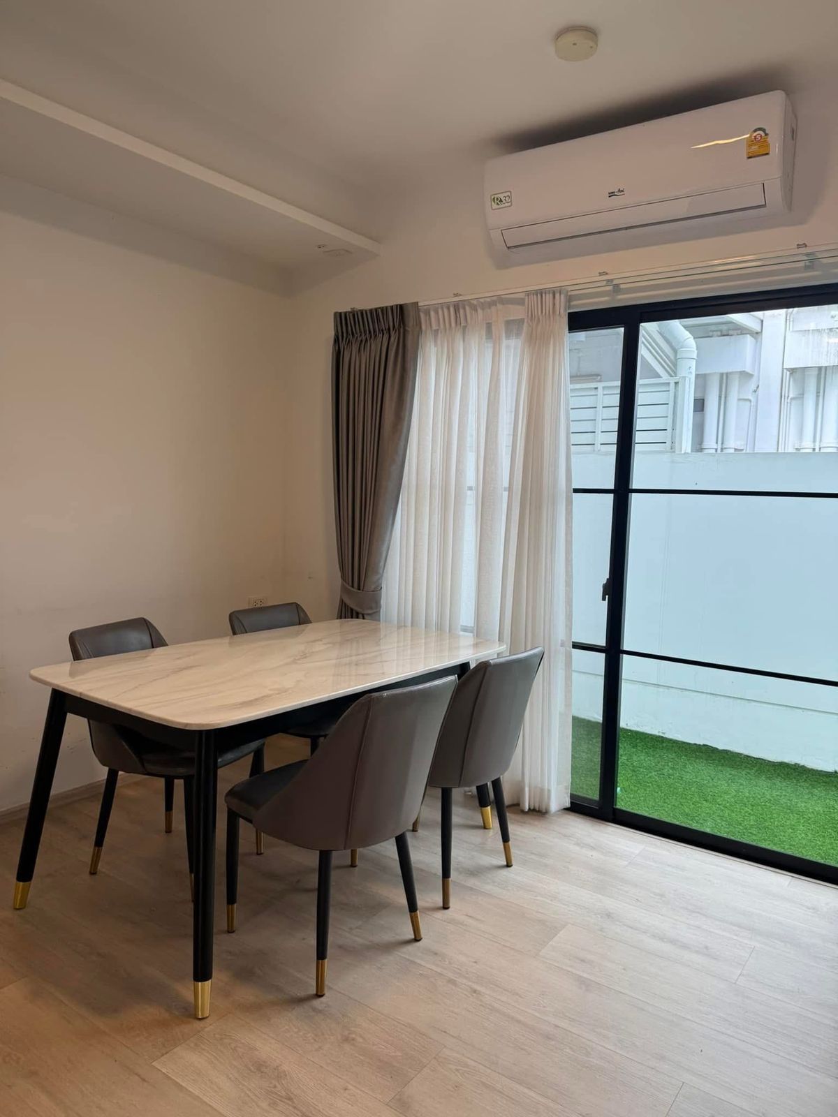 ให้เช่าทาวน์โฮมบางนา แบริ่ง ลาซาล : อินดี้ 5 บางนา กม.7 ทาวน์เฮ้าส์แต่งครบพร้อมอยู่ ใกล้เมกาบางนา