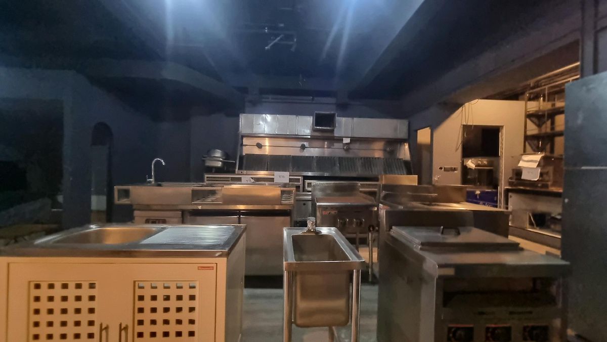 For RentRetail SpaceSukhumvit, Asoke, Thonglor : Retail Space for Rent – ThonglorLocated in a prime Thonglor area.Ideal for bar & restaurant, café, showroom, or any legal business