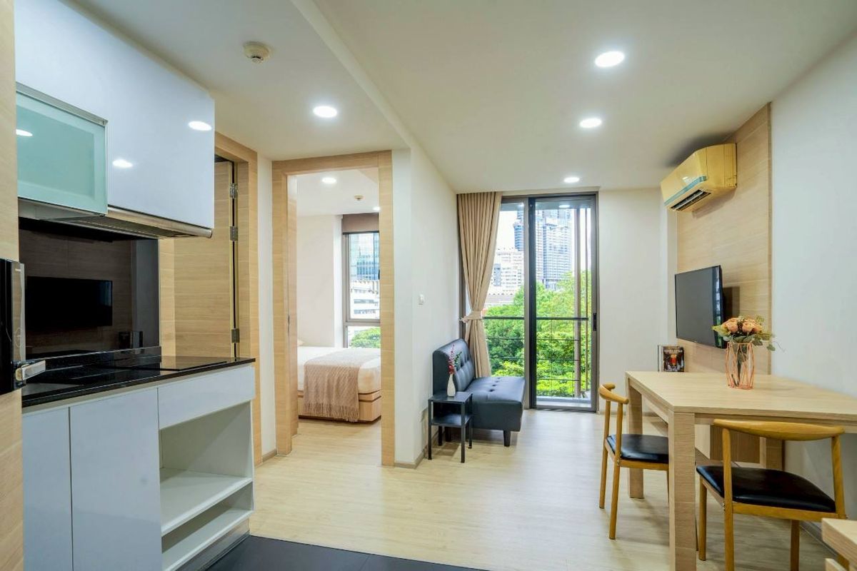ให้เช่าคอนโดวิทยุ ชิดลม หลังสวน : THE BEST PRICE  FOR RENT  1 BEDROOM 30 Sq.m  READY TO MOVE IN