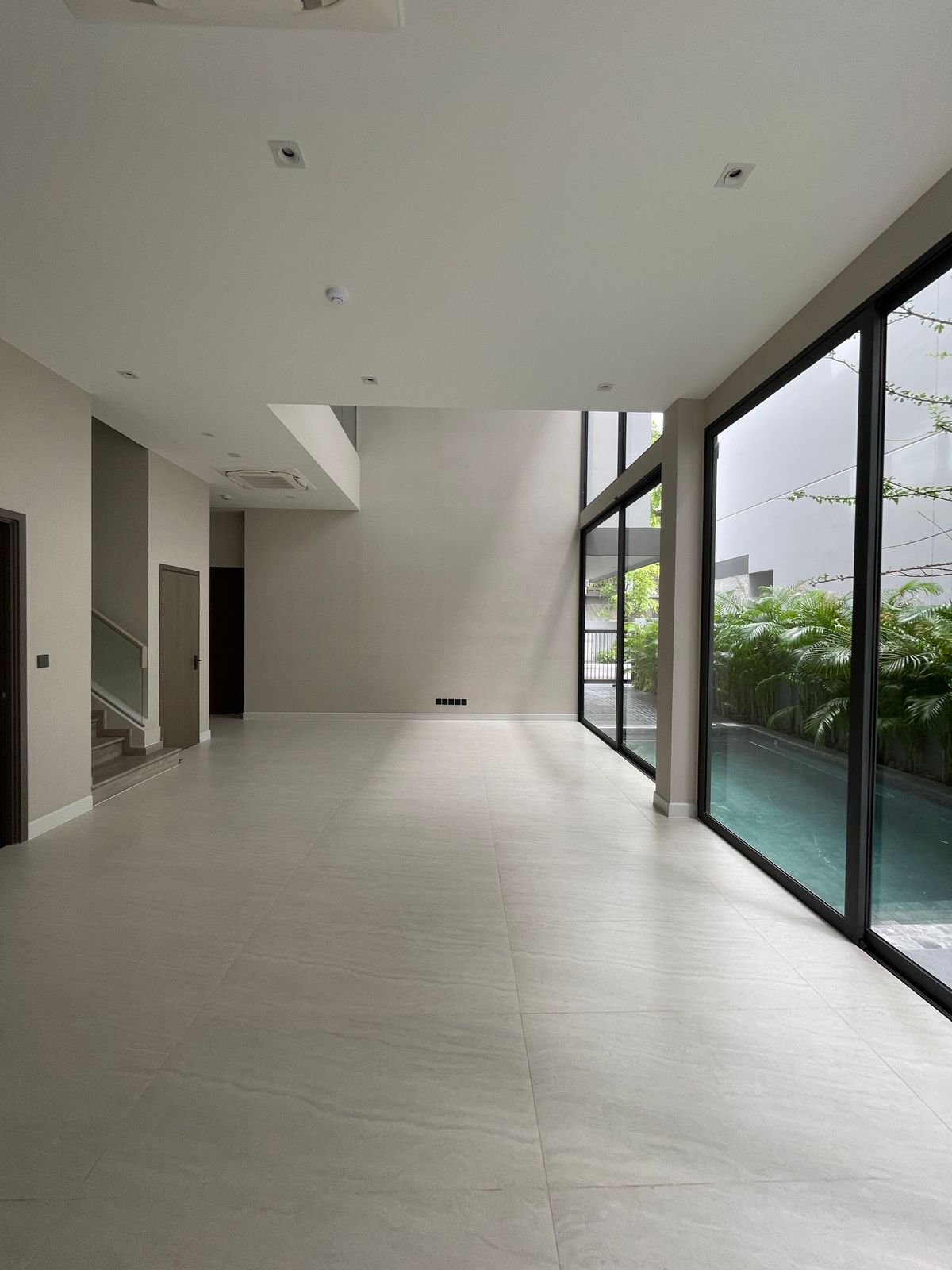 ขายบ้านพระราม 9 เพชรบุรีตัดใหม่ RCA : ขายบ้านAPEX (เอ-เพ็กซ์) อาร์เทล อโศก – พระราม 9 บ้านเดี่ยว 3.5 ชั้น พร้อมสระว่ายน้ำส่วนตัวและลิฟต์ ทำเลทองพระราม 9 ตอบโจทย์ทุกไลฟ์สไตล์ครอบครัวใหญ่ รายล้อมด้วยสิ่งอำนวยความสะดวกครบครัน