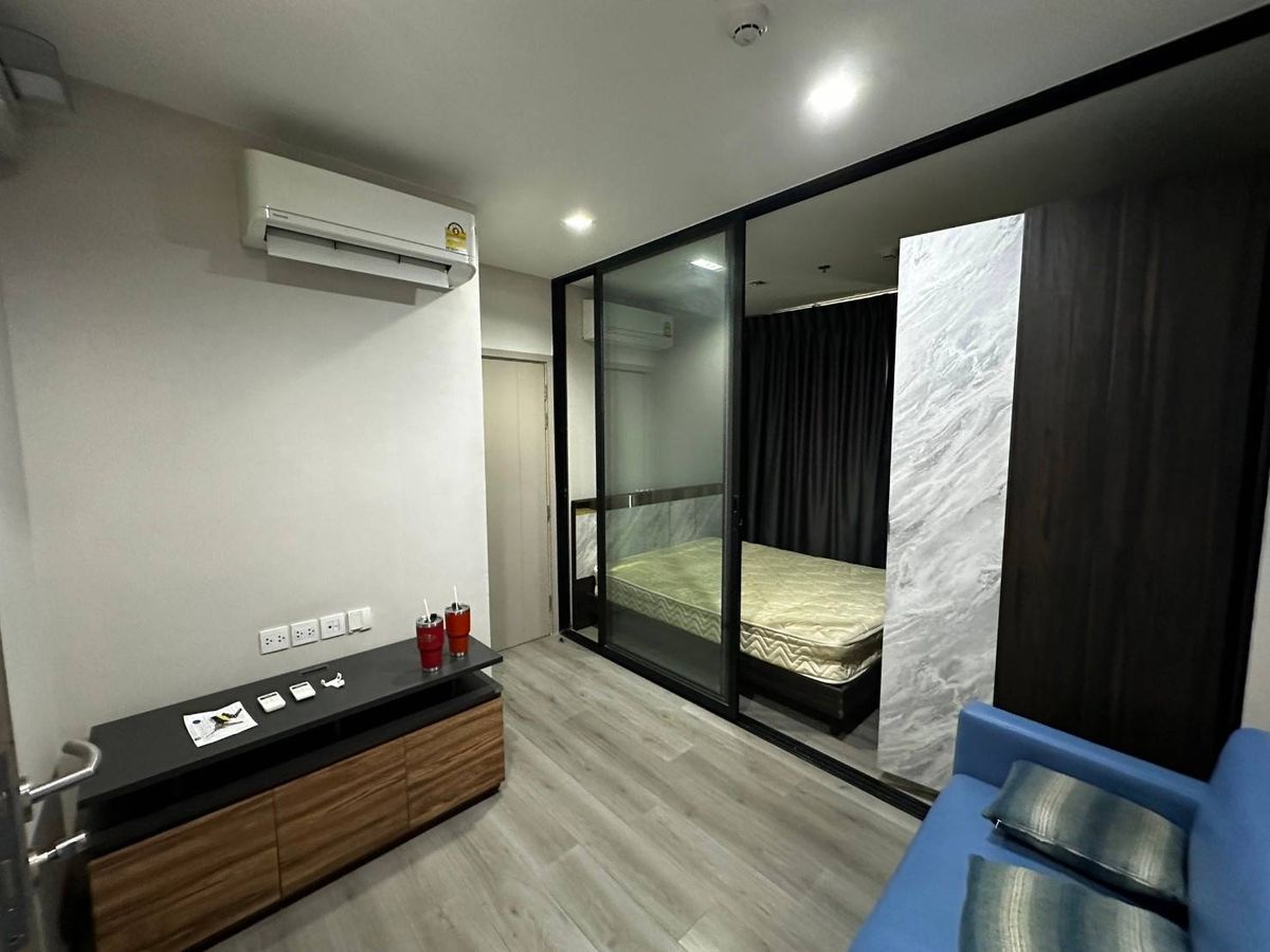 For RentCondoRattanathibet, Sanambinna : ✨ For rent The Politan Rive, a condo on the Chao Phraya River Beautiful room, high floor, open view, east 🌅