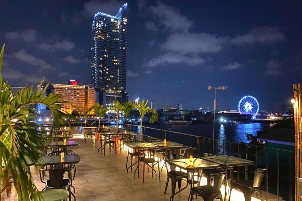 For LeaseholdRetail SpaceBang Sue, Wong Sawang, Tao Pun : Lease the Rooftop restaurant on the Chao Phraya River, Chareon Nakhon side, the river view.